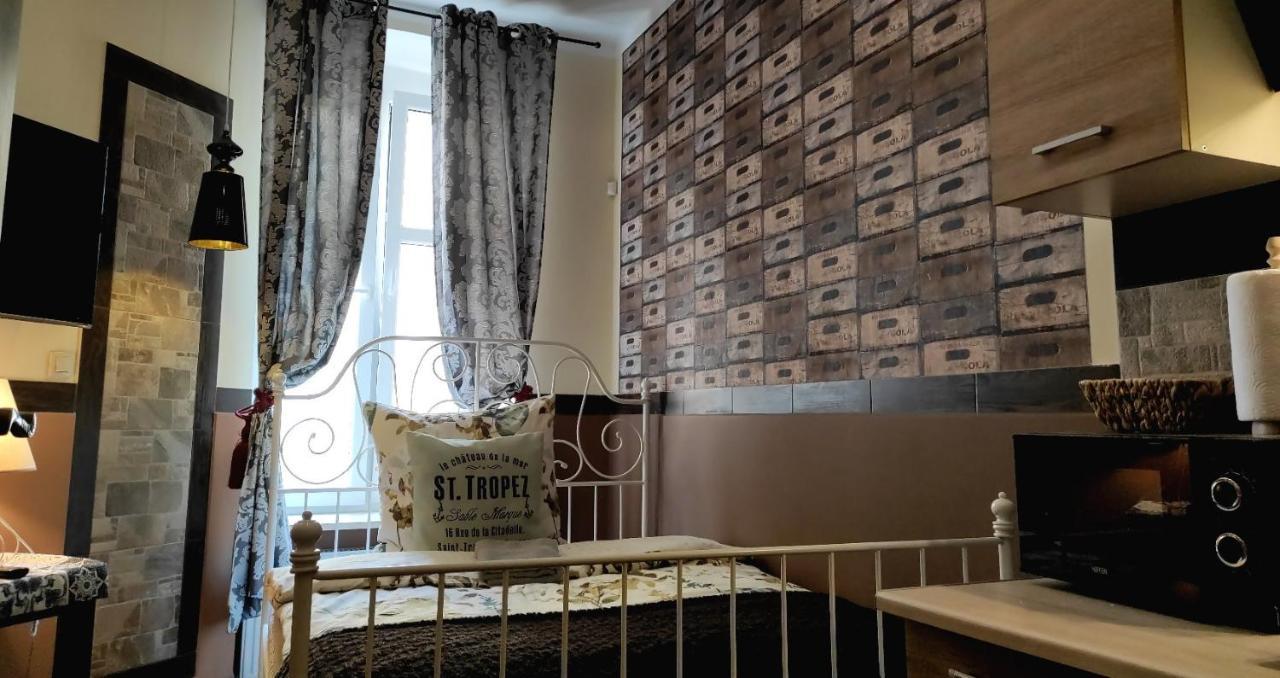 Art Apartments Познан Екстериор снимка